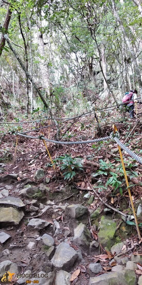 波津加山像東卯山